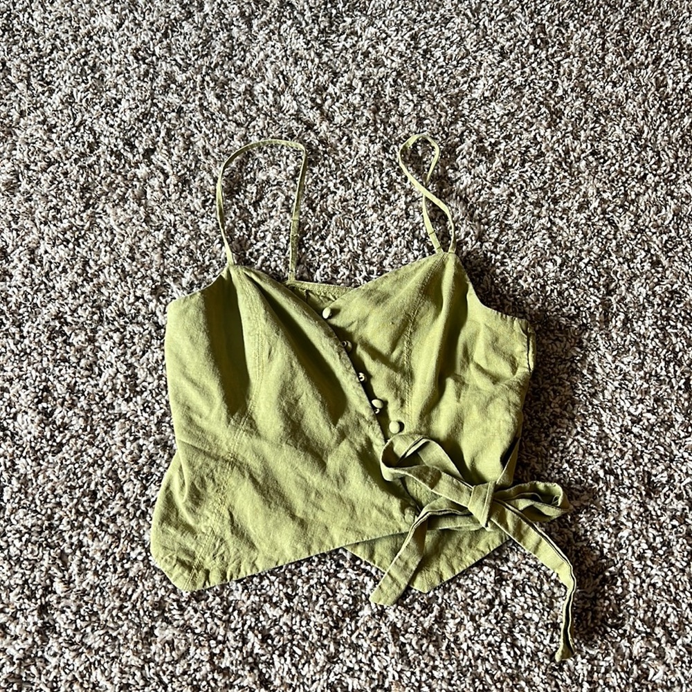 Urban Outfitters green crop top size S